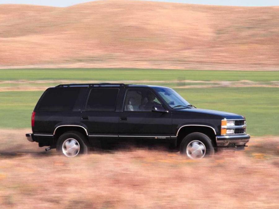  Chevrolet Tahoe 1995 года  (фото 11 из 19)